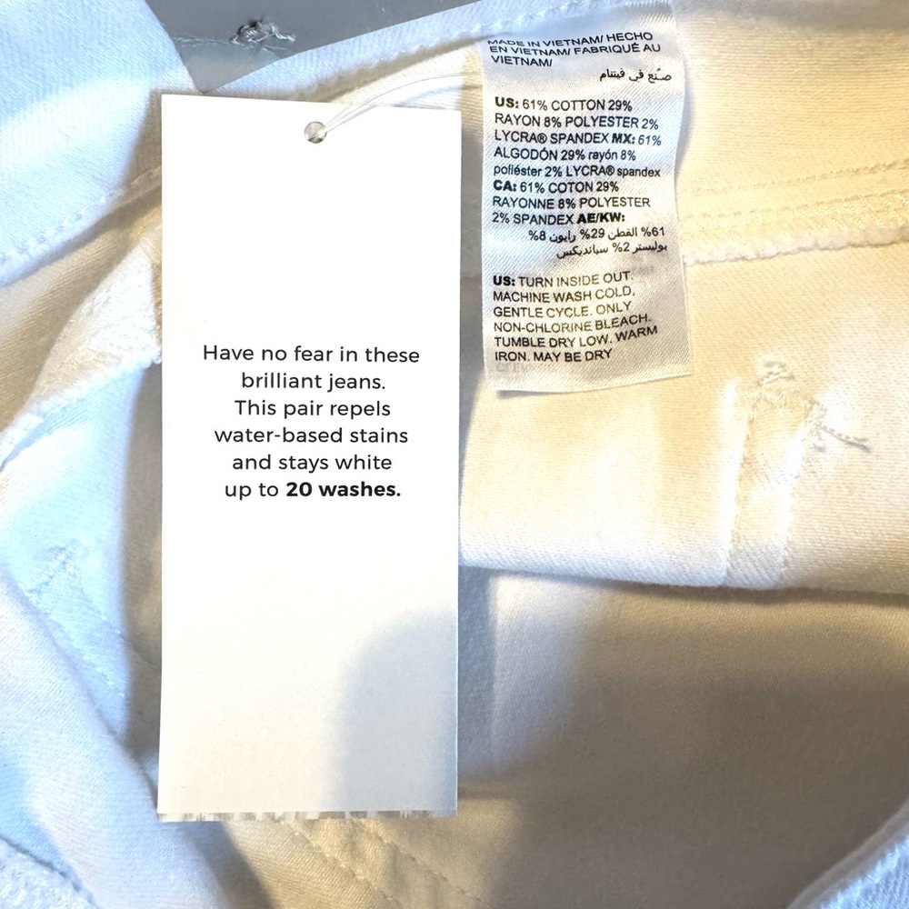 NWT RET: $95    Chico's White Jeans SKINNY/CROP SUMMER    SIZE: 8      Bin#7 - Picture 10 of 14
